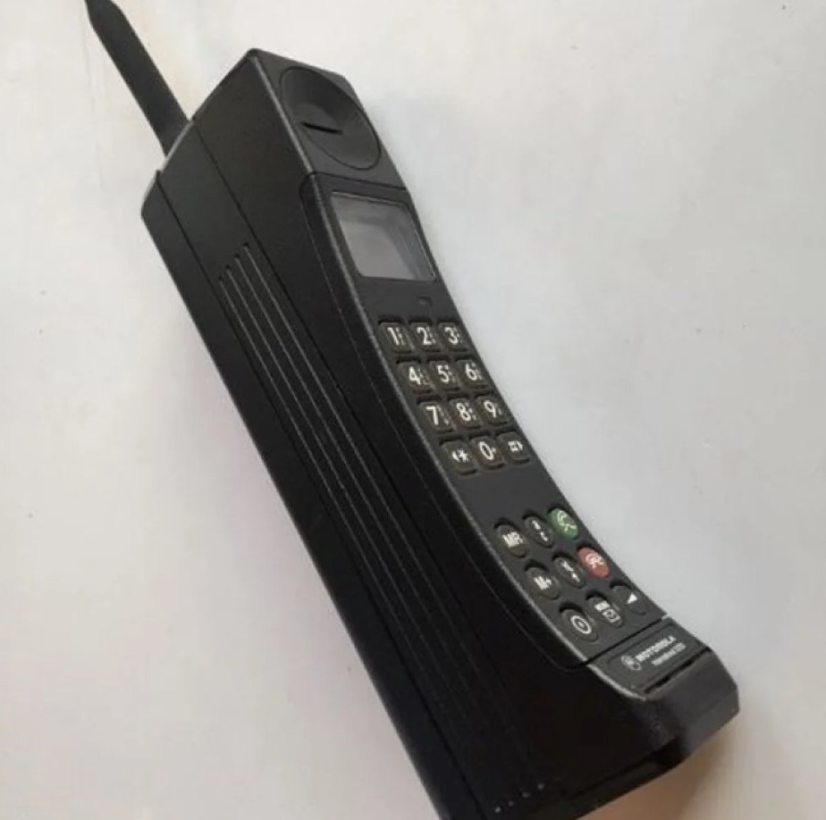 Eski cep telefonları alışveriş sitelerinde astronomik fiyata satılıyor #7
