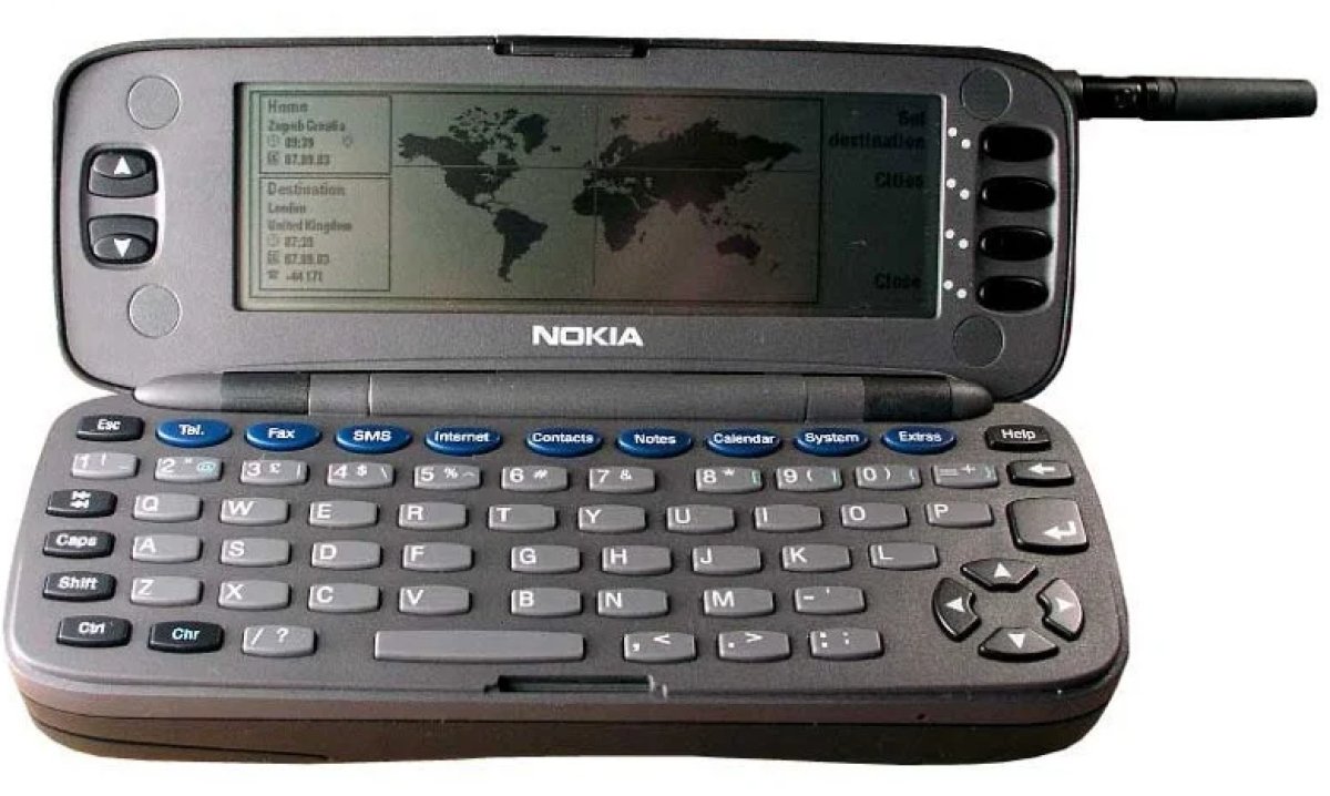 Eski cep telefonları alışveriş sitelerinde astronomik fiyata satılıyor #13