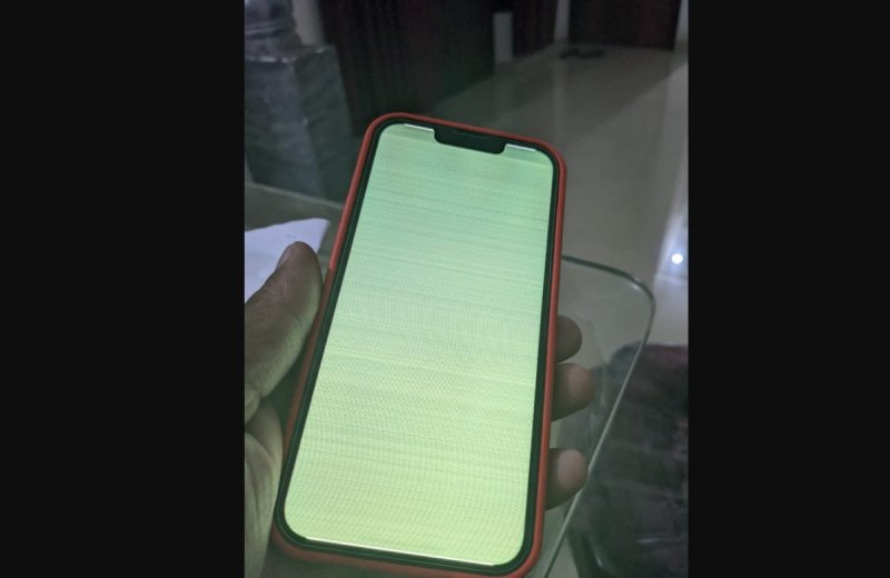 iPhone 13 ve iPhone 14 modellerinde yeşil ekran sorunu #1